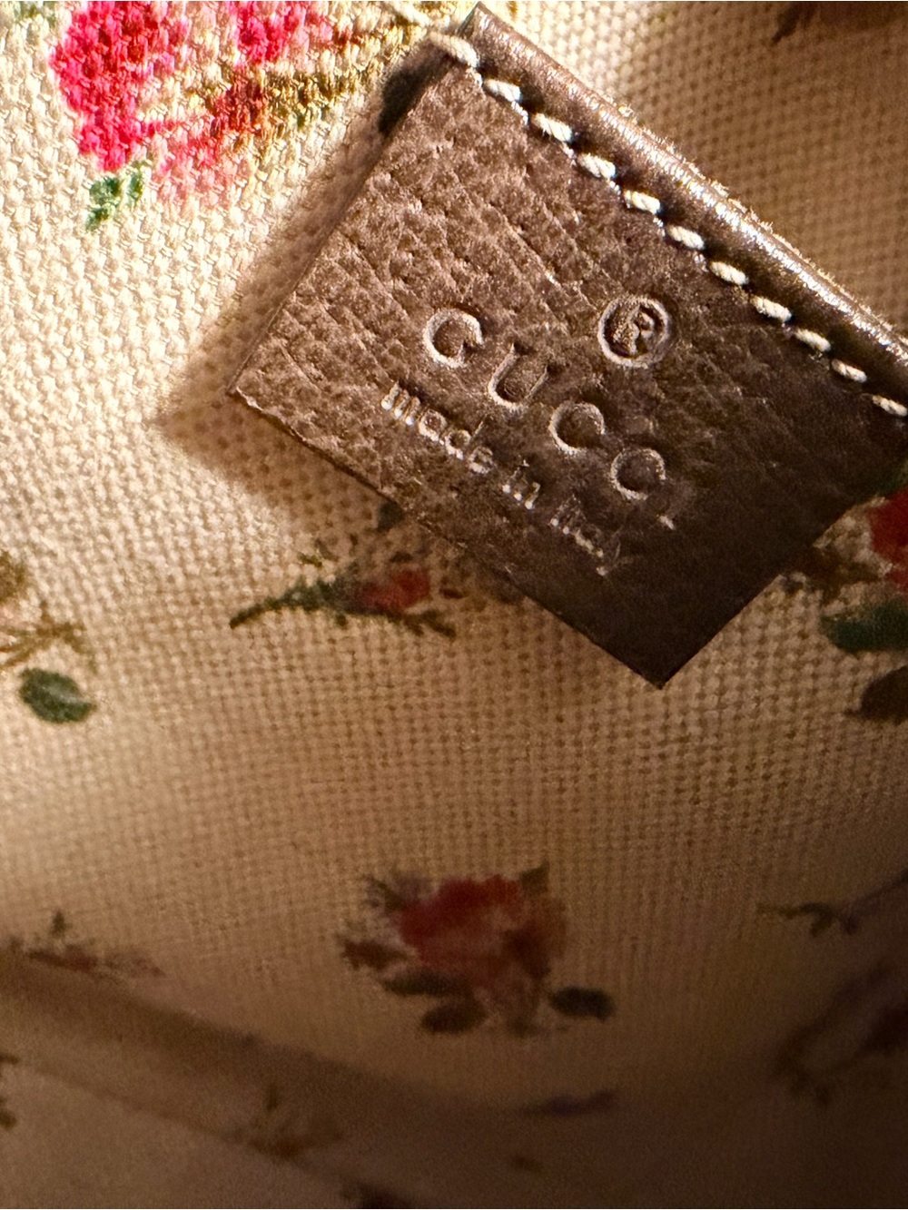 Gucci Neo Vintage GG Supreme Messenger Bag with COA - Picture 7 of 11